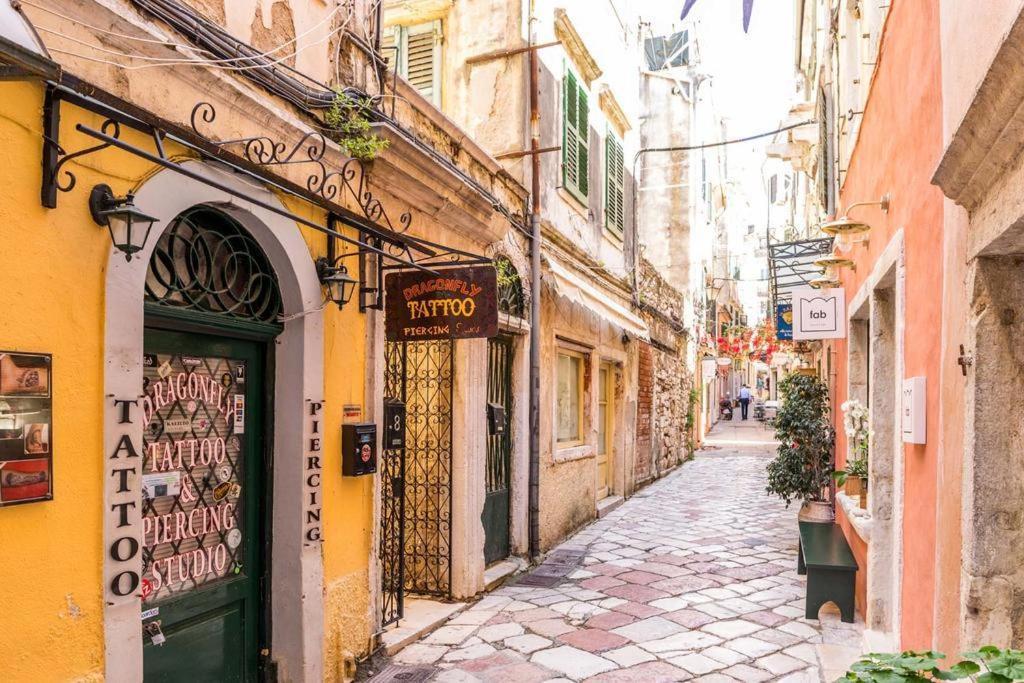 Queen Apartment, In The Heart Of Corfu Historical Old Town Center! Apartment